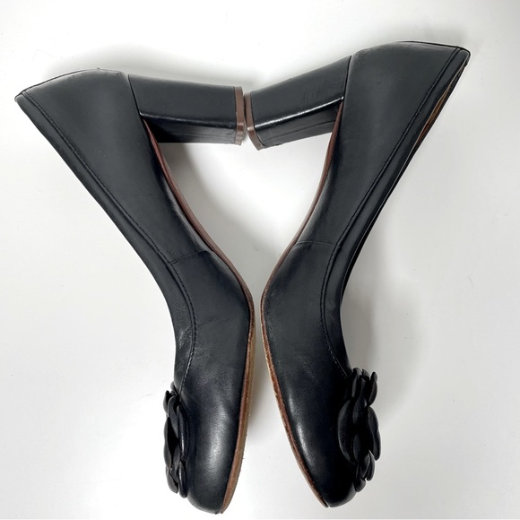 Tory Burch Black Leather Block Heel Floral Emblem Size 9.5M - Picture 5 of 11